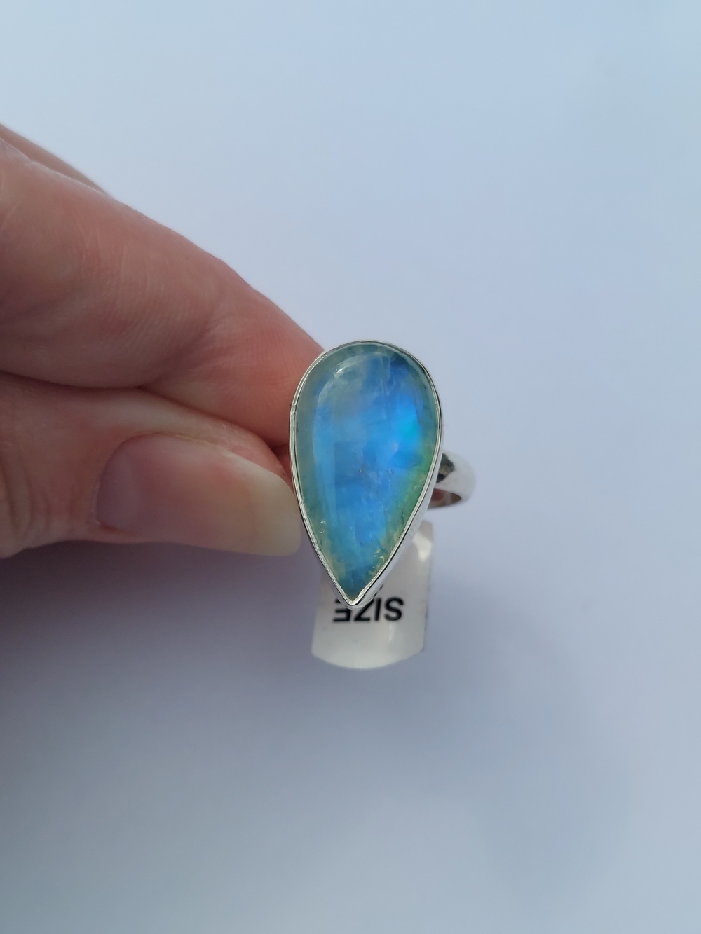 Moonstone: Sterling Silver Teardrop Green Moonstone Ring - Size 7.5